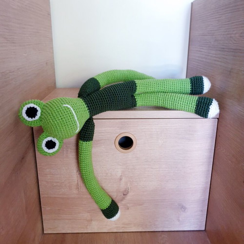 Amigurumi frog doll, handmade, soft cotton, hypoallergenic filling