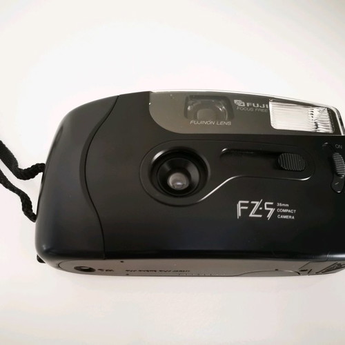 Fuzi FZ-5 35mm camera used