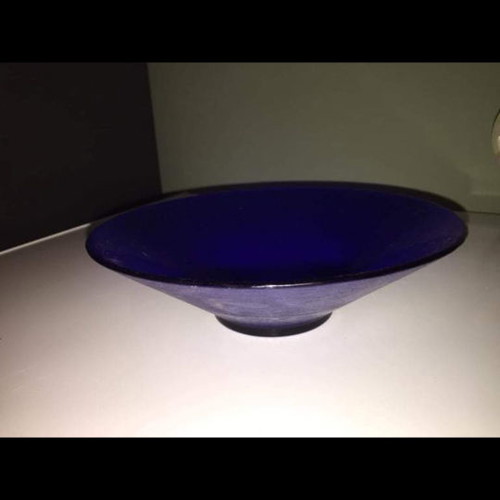 Murano bowl dark blue with unique color