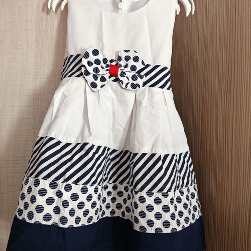 Matoufrance dress used, size 104 cm, white and blue