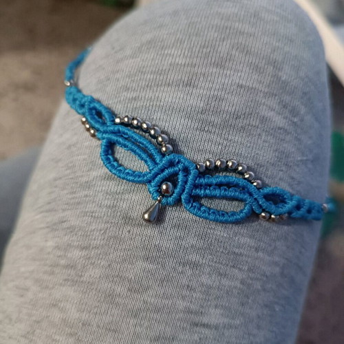 Macrame choker necklace new, blue handmade