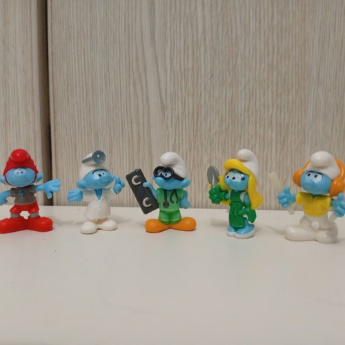 Kinder Surprise Joy Smurf figures set used