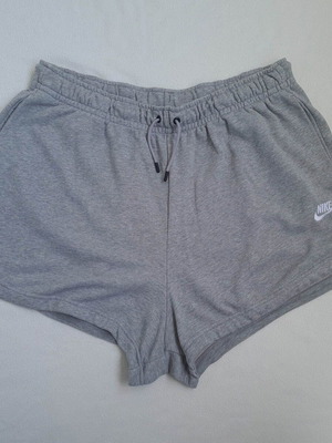 Nike women's shorts gray size XXL like new