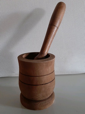 Wooden mortar handmade like new with pestle