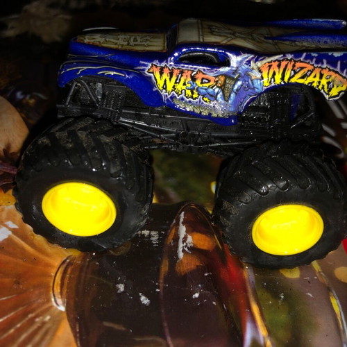 Monster truck like new