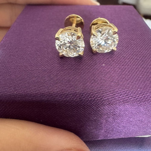 Lab Grown Diamond Earrings 4ct with Certificate like new, gold color
