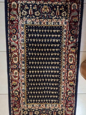 Pi bedroom wool rug set of 3 pieces like new