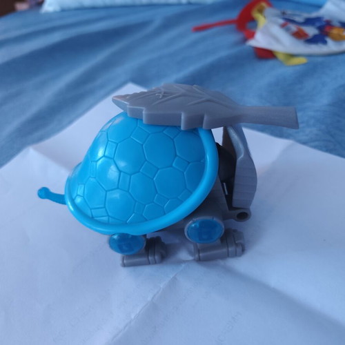 McDonald's collectible souvenirs like new, France 98 and robotic turtle