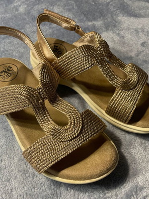 Exe Kids kids sandals Size 31