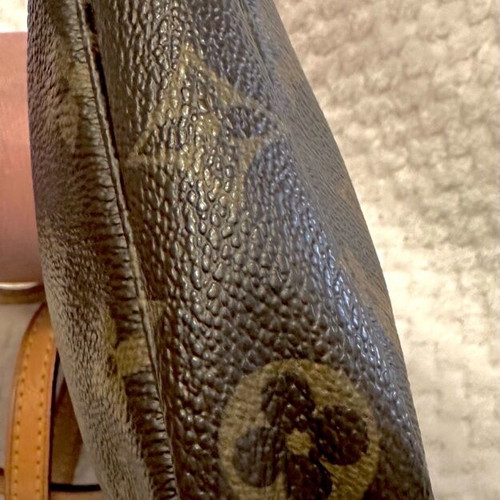 Louis Vuitton Monogram Pochette Accessoires crossbody bag used, brown