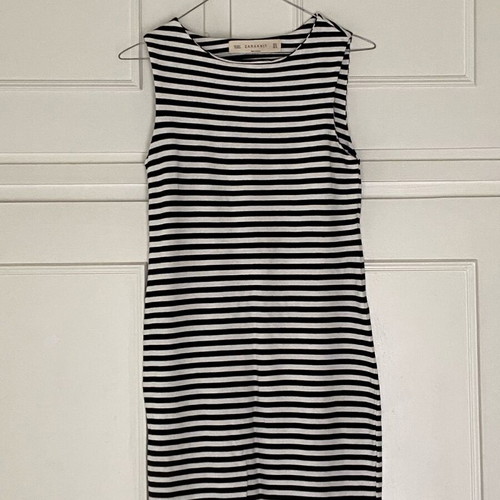Mini φόρεμα καλοκαιρινό Zara μέγεθος M σαν καινούργιο, μαρινιέρα