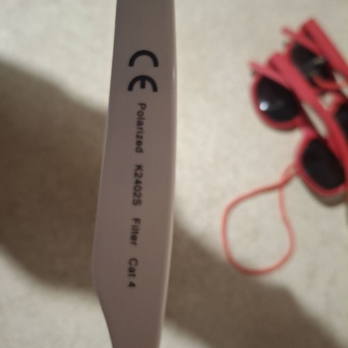 Children's sunglasses like new, blue, polarised for ages 2-6