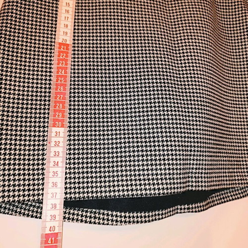 H&M Mini Checked Skirt XS like new, black and white