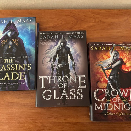 Throne of Glass books used, first 3 in the series