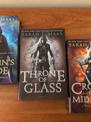 Throne of Glass books used, first 3 in the series