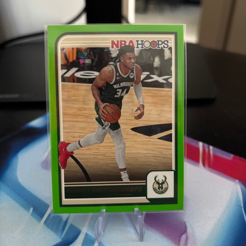 Giannis Antetokounmpo 2023-24 Panini NBA Hoops Neon Green Card like new #147