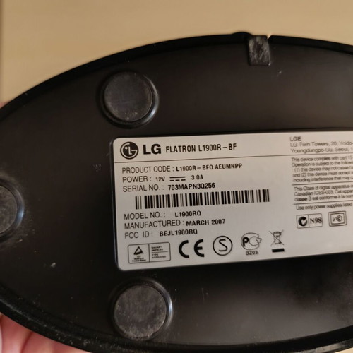 LG Flatron L1900R-BF monitor used 19 inch with DVI
