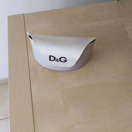 D&G sunglasses with brown leopard print frame