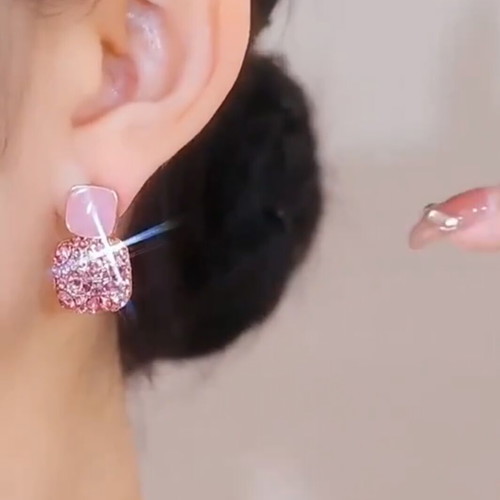 Glam square earrings lilac with zircon, new