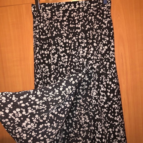 Floral skirt Shein high-waisted like new, black and white