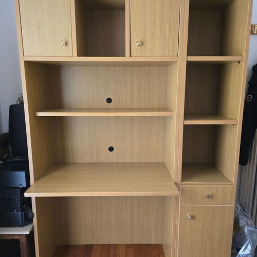 Bookcase desk like new with quality wood and ample storage
