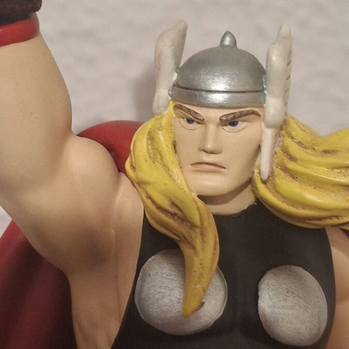 Thor Marvel Bowen Designs Limited Edition Statue 2001 like new