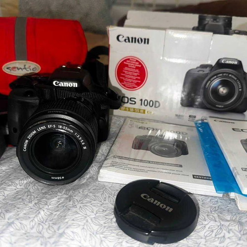 Canon EOS 100D DSLR Kit 18-55mm used, original box and case