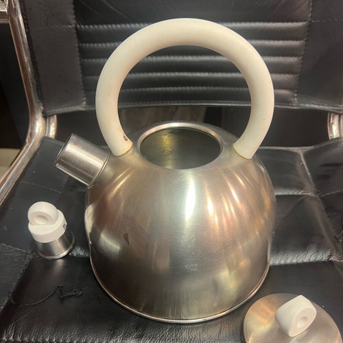Water kettle used, 2 liters capacity