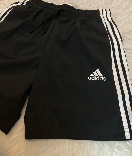 adidas σορτσάκι σαν καινούριο