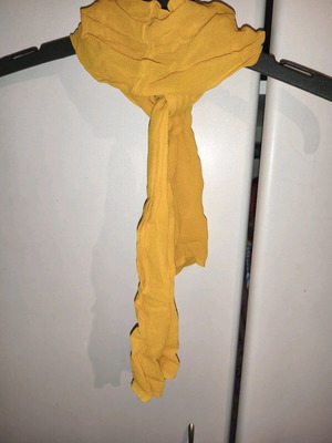 Yellow scarf used
