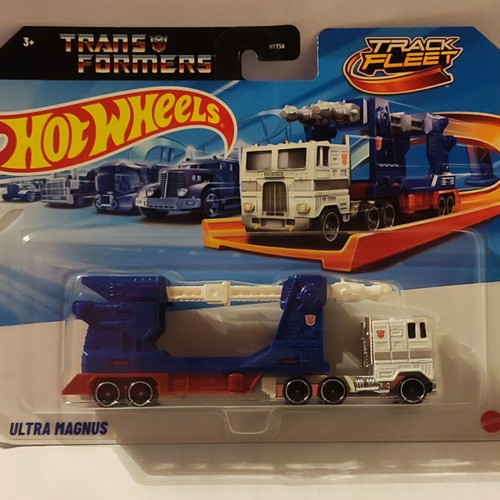 Hot Wheels Transformers Ultra Magnus truck new, sealed packaging