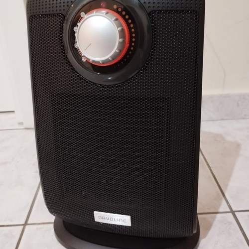 Davoline 2000w fan heater like new, rotating