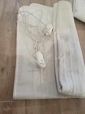 Electric blanket double used