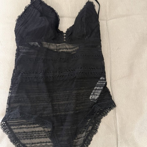 Oysho black lace bodysuit medium like new