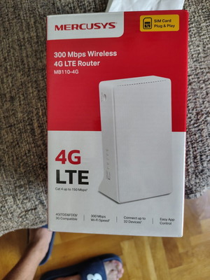 Mercusys MB110-4G v2 router like new