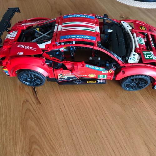 Ferrari 488 GTE Lego Technic 42125 like new with box and instructions