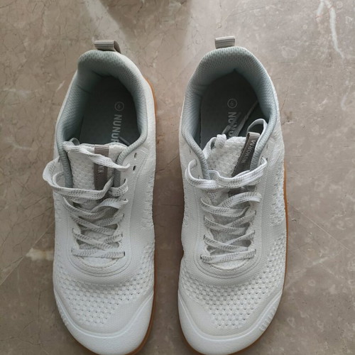 Nunorm women's shoes new, size 40.5, white athletic