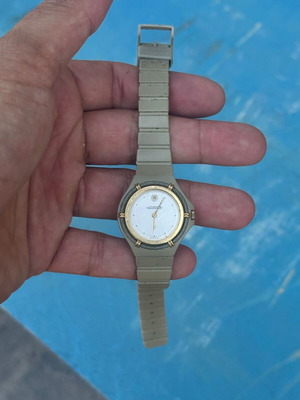 Catamaran Vintage Women's Quartz Watch with Authentic Strap used