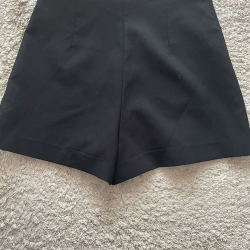 Zara shorts skirt M like new, black