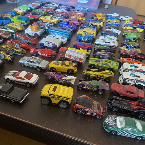 Hot Wheels toy cars used, pack of 120 pieces