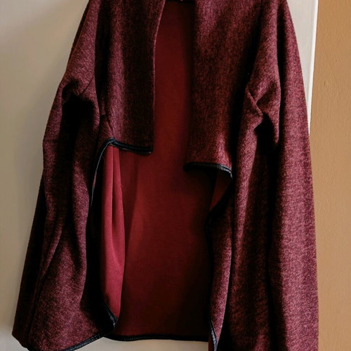 Burgundy cardigan used, size M