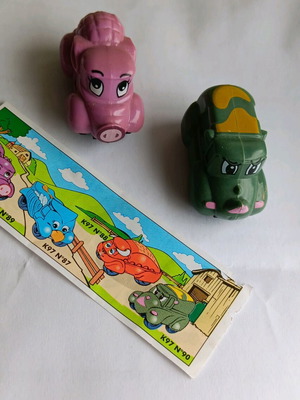 Kinder Surprise Animal Cars collectible toys used, set of 2