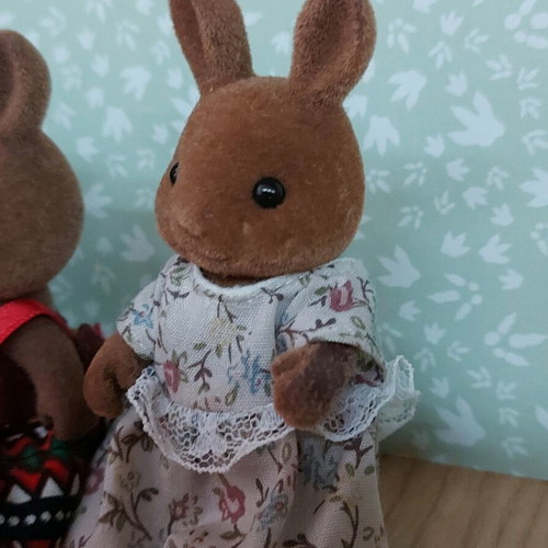Sylvanian Families vintage rare collector figures used