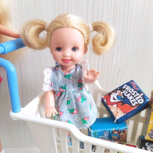 Barbie & Kelly Shoppin' Fun doll set used from 1996 with accessories