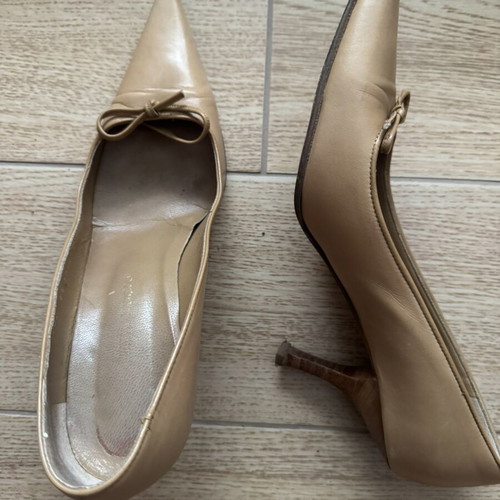 Kalogirou nude leather pointed toe pumps size 38 used
