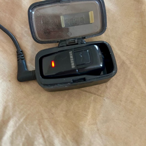 Samsung WEP200 Bluetooth headset used, vintage set made in Korea