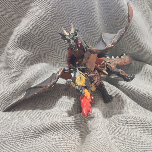 Dragon and Prince of Darkness figures by Papo used