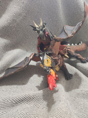 Dragon and Prince of Darkness figures by Papo used
