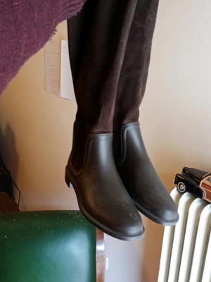 Women's brown boots size 39 like new