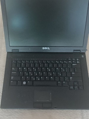 Dell Latitude E5400/E5500 laptop used with charger and carrying bag